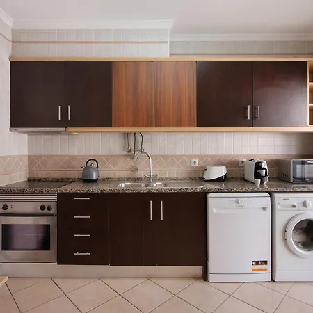 Constanca Βίλα Manta Rota